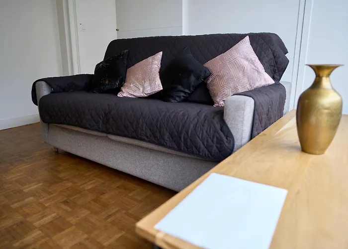Entiry Apartment, Private Rooms In Paris